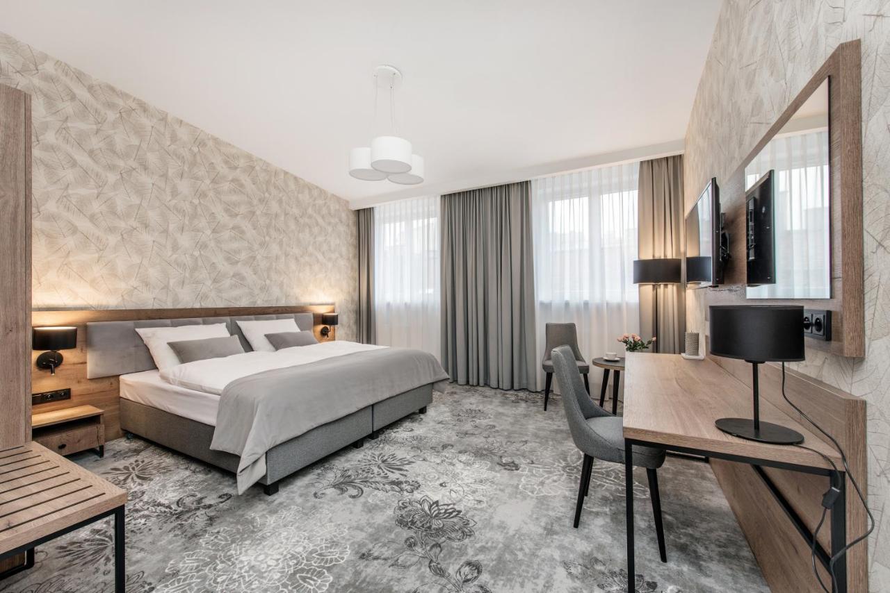 Vinfort Aparthotel Красков Екстериор снимка
