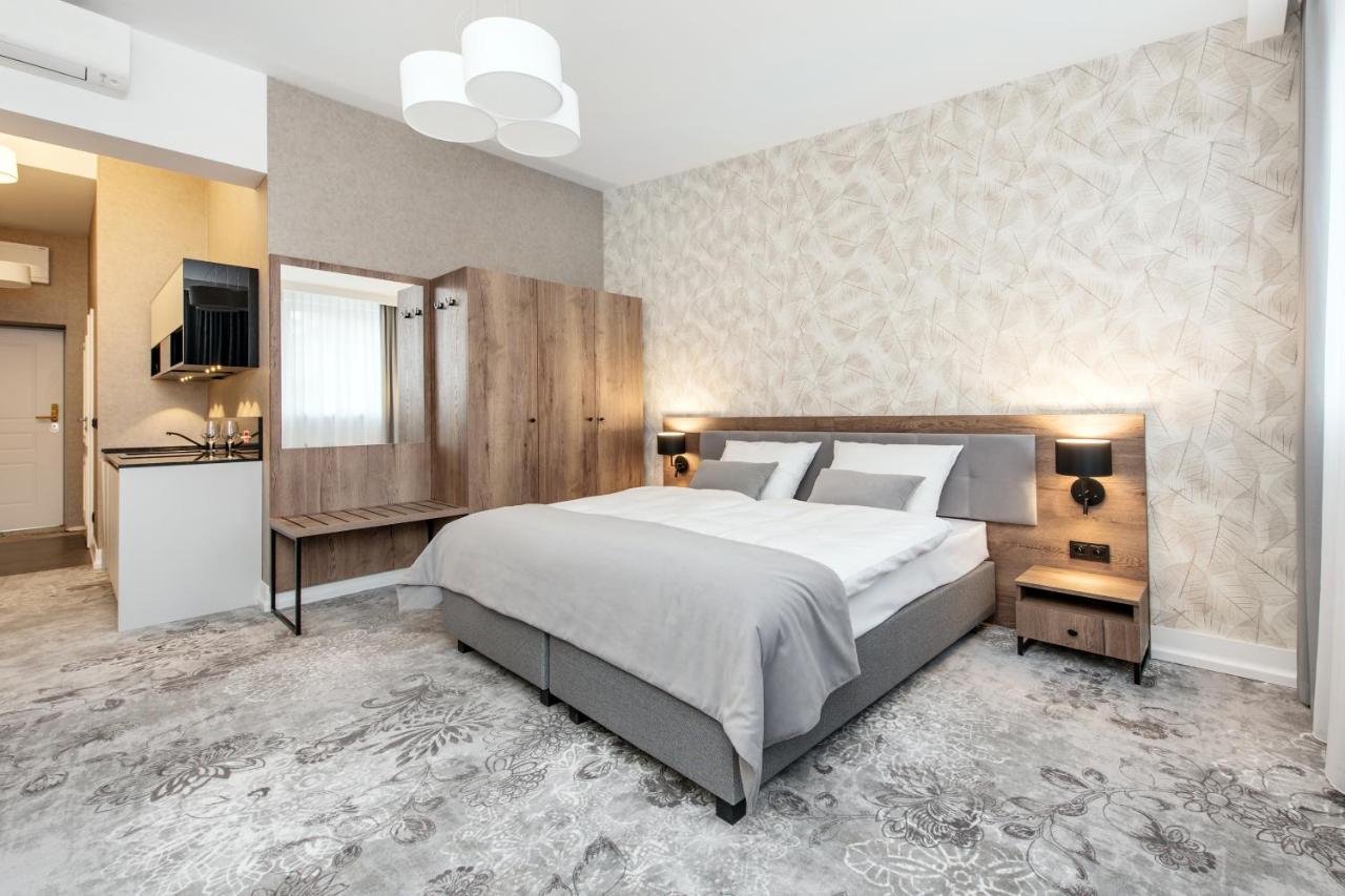 Vinfort Aparthotel Красков Екстериор снимка