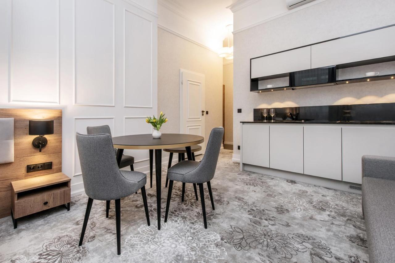 Vinfort Aparthotel Красков Екстериор снимка